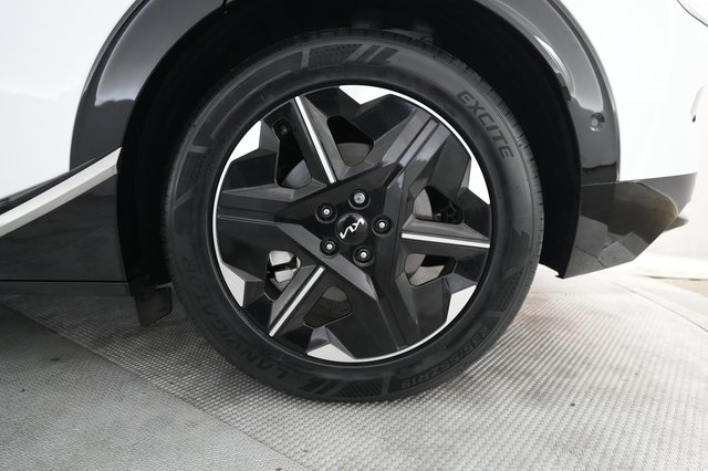 2025 Kia EV6 — photo 7 of 24