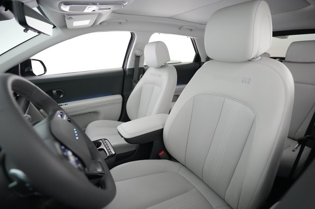 2025 Hyundai IONIQ 5 — photo 19 of 25
