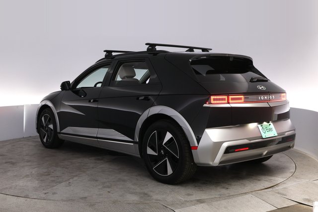 2025 Hyundai IONIQ 5 — photo 13 of 25