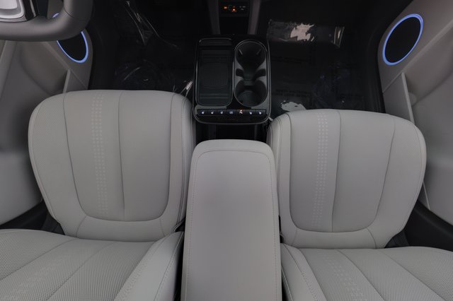 2025 Hyundai IONIQ 5 — photo 20 of 25