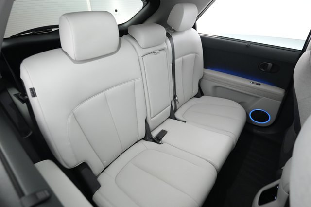 2025 Hyundai IONIQ 5 — photo 4 of 24