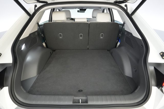2025 Hyundai IONIQ 5 — photo 6 of 24