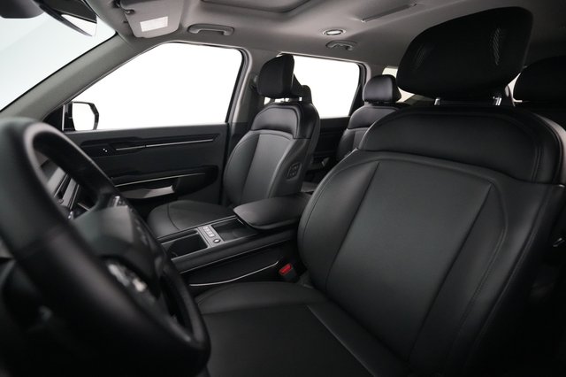 2026 Kia EV9 — photo 3 of 36
