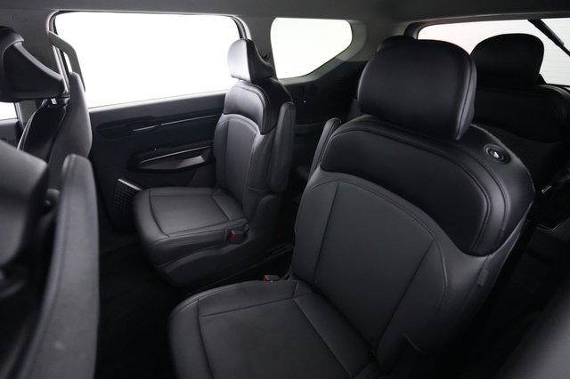2026 Kia EV9 — photo 19 of 36