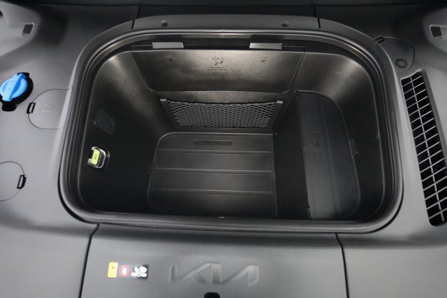 2026 Kia EV9 — photo 25 of 36