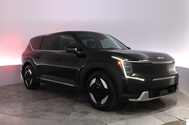 2026 Kia EV9 — photo 10 of 36