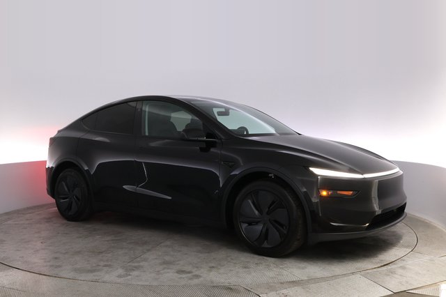 2026 Tesla Model Y — photo 11 of 23