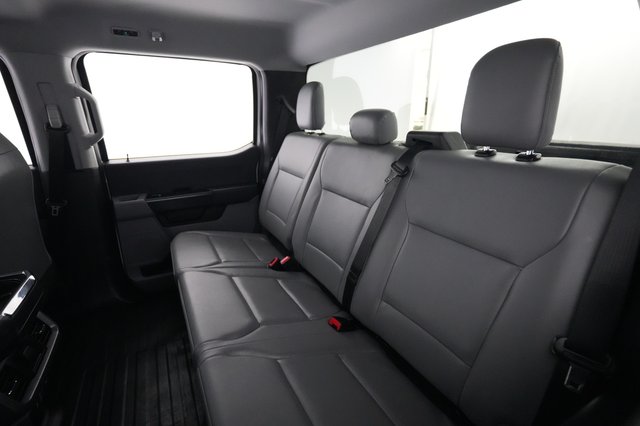 2023 Ford F-150 Lightning — photo 13 of 18