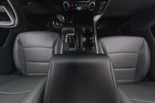 2023 Ford F-150 Lightning — photo 15 of 18