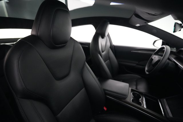2023 Tesla Model S — photo 18 of 28