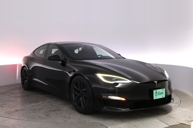 2023 Tesla Model S — photo 10 of 28
