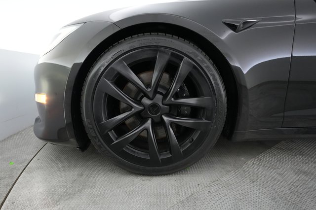 2023 Tesla Model S — photo 15 of 28