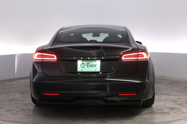 2023 Tesla Model S — photo 12 of 28