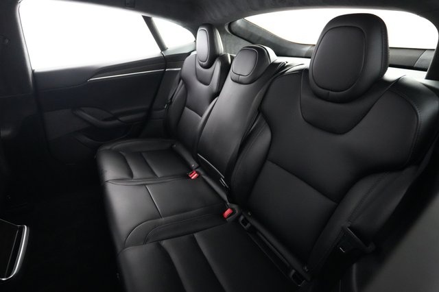 2023 Tesla Model S — photo 19 of 28