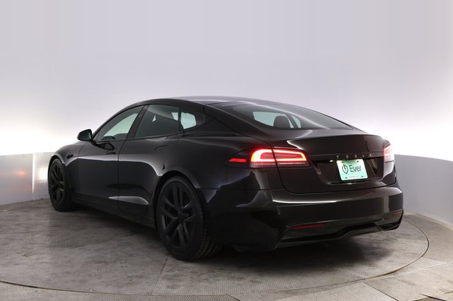 2023 Tesla Model S — photo 13 of 28