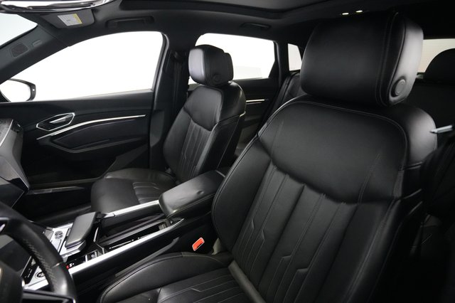 2023 Audi e-tron — photo 3 of 28