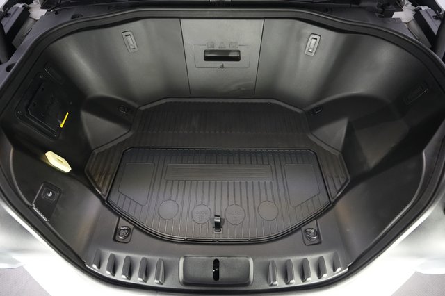 2024 Ford F-150 Lightning — photo 14 of 15