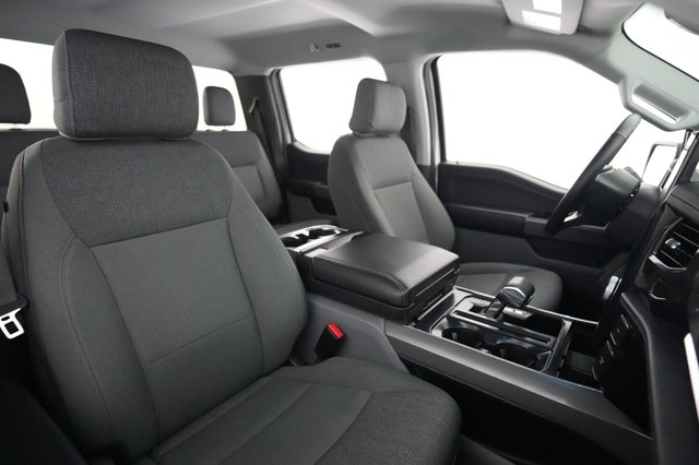 2024 Ford F-150 Lightning — photo 12 of 15
