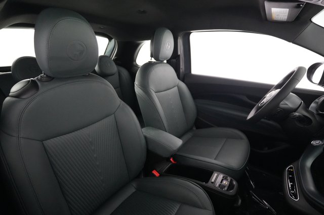 2025 Fiat 500e — photo 18 of 23