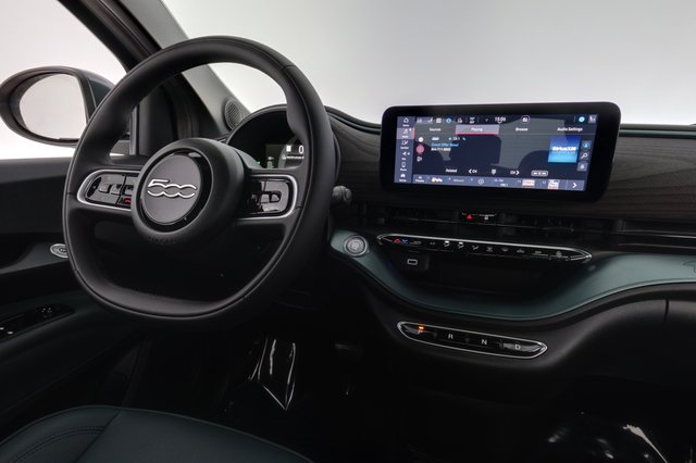 2025 Fiat 500e — photo 20 of 23