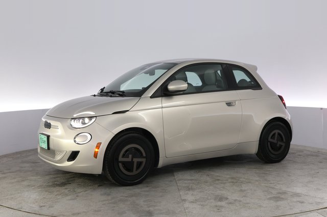 2025 Fiat 500e — photo 14 of 23
