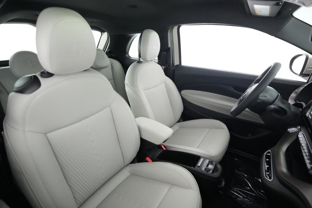 2025 Fiat 500e — photo 18 of 23