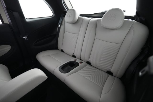 2025 Fiat 500e — photo 19 of 23