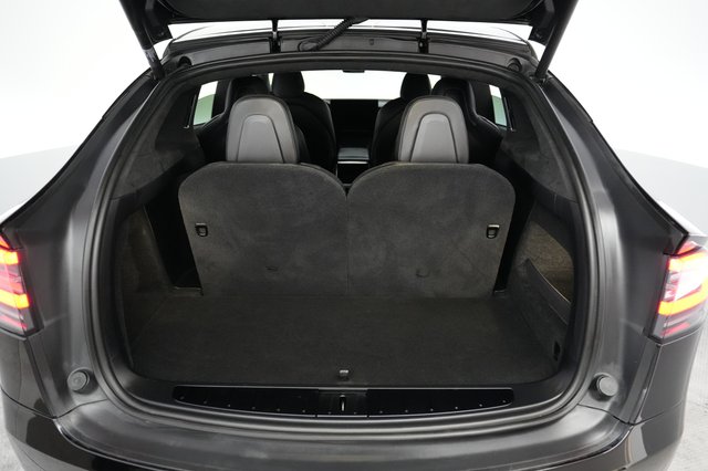 2023 Tesla Model X — photo 6 of 29