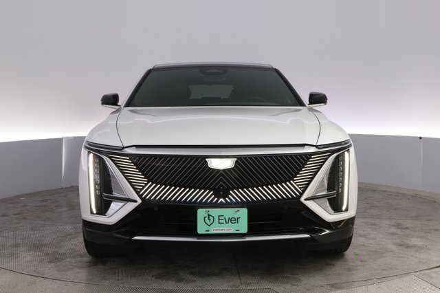 2024 Cadillac Lyriq — photo 9 of 29