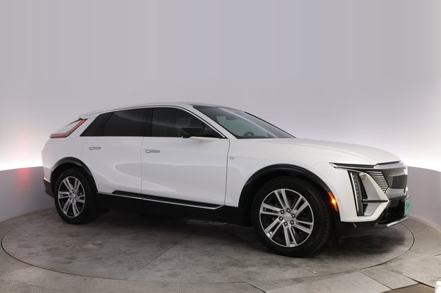2024 Cadillac Lyriq — photo 11 of 29