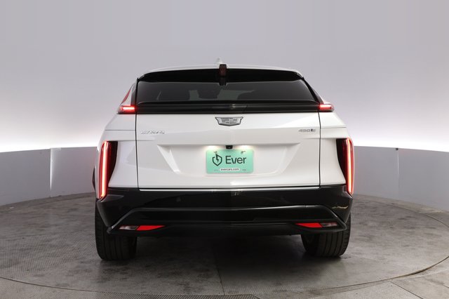 2024 Cadillac Lyriq — photo 12 of 29