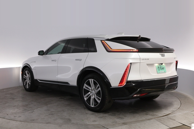 2024 Cadillac Lyriq
