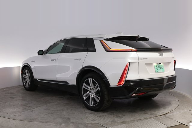 2024 Cadillac Lyriq — photo 13 of 29