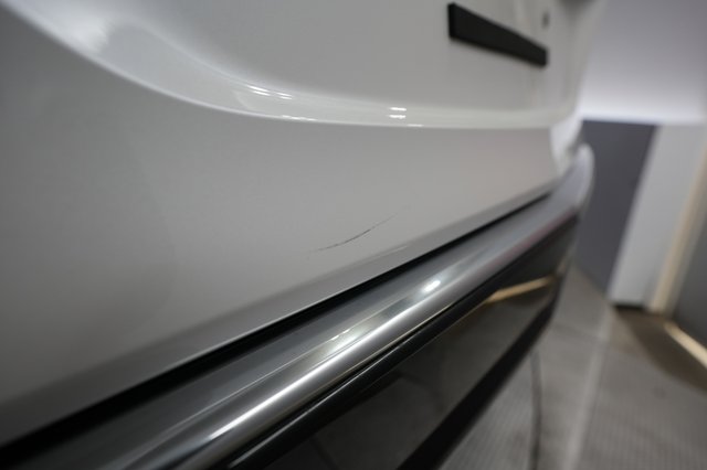 2024 Cadillac Lyriq — photo 28 of 29