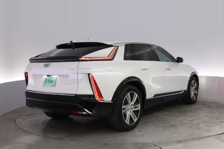 2024 Cadillac Lyriq — photo 2 of 29