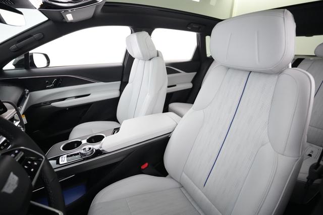 2024 Cadillac Lyriq
