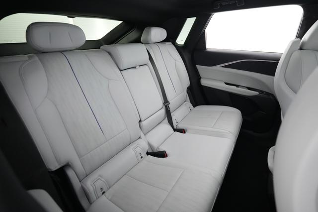 2024 Cadillac Lyriq