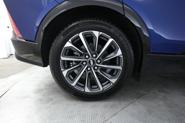 2024 Cadillac Lyriq — photo 17 of 23