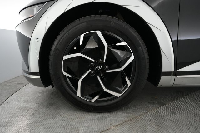 2024 Hyundai IONIQ 5 — photo 15 of 21