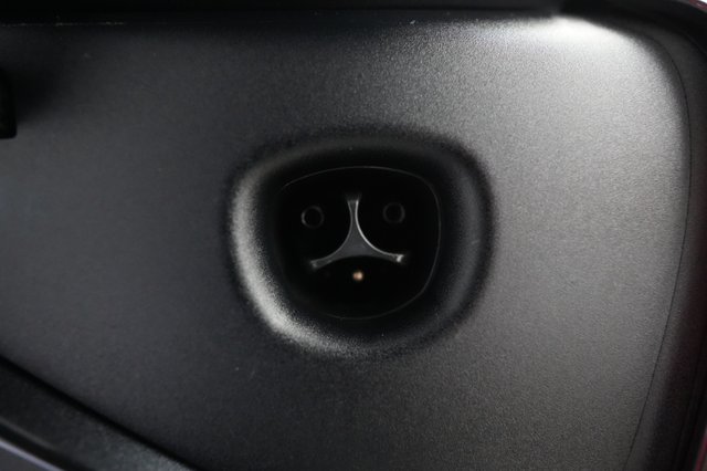 2025 Tesla Model 3 — photo 8 of 21