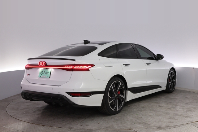 2025 Audi S6 e-tron