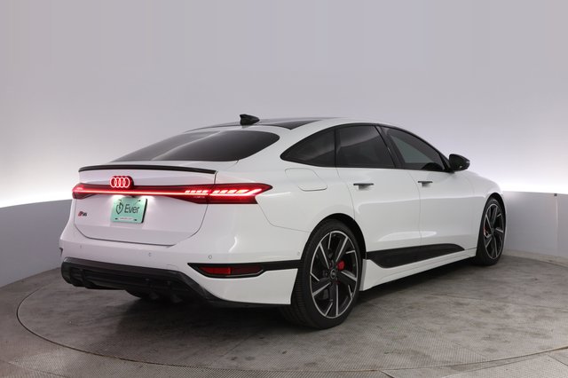 2025 Audi S6 e-tron — photo 2 of 29