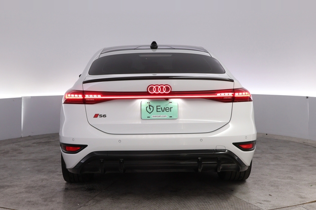 2025 Audi S6 e-tron