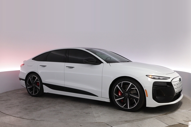 2025 Audi S6 e-tron