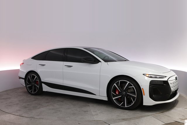 2025 Audi S6 e-tron — photo 11 of 29