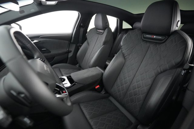 2025 Audi S6 e-tron — photo 3 of 29