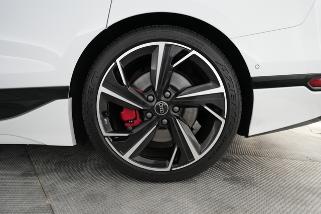 2025 Audi S6 e-tron