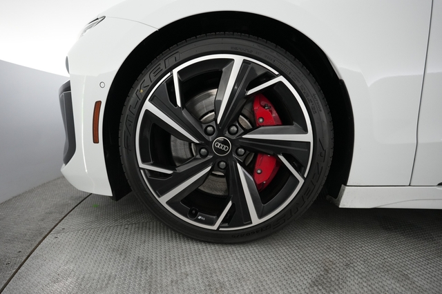 2025 Audi S6 e-tron