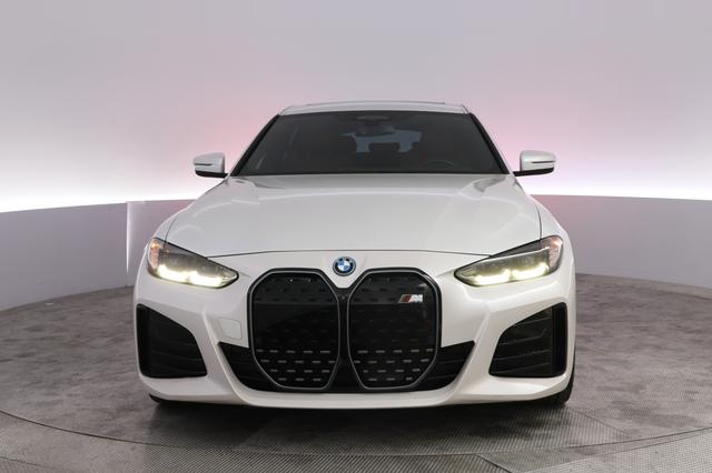 2022 BMW i4