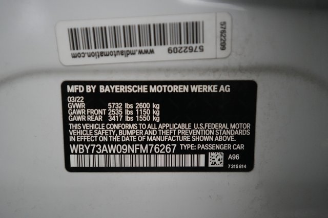 2022 BMW i4 — photo 22 of 22